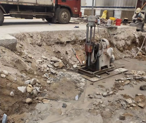 桐柏公路下沉压浆